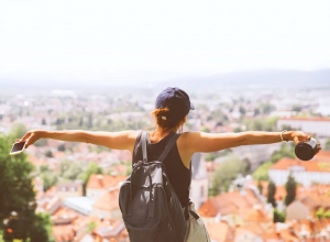 Tips for Traveling Solo With a Tour Group